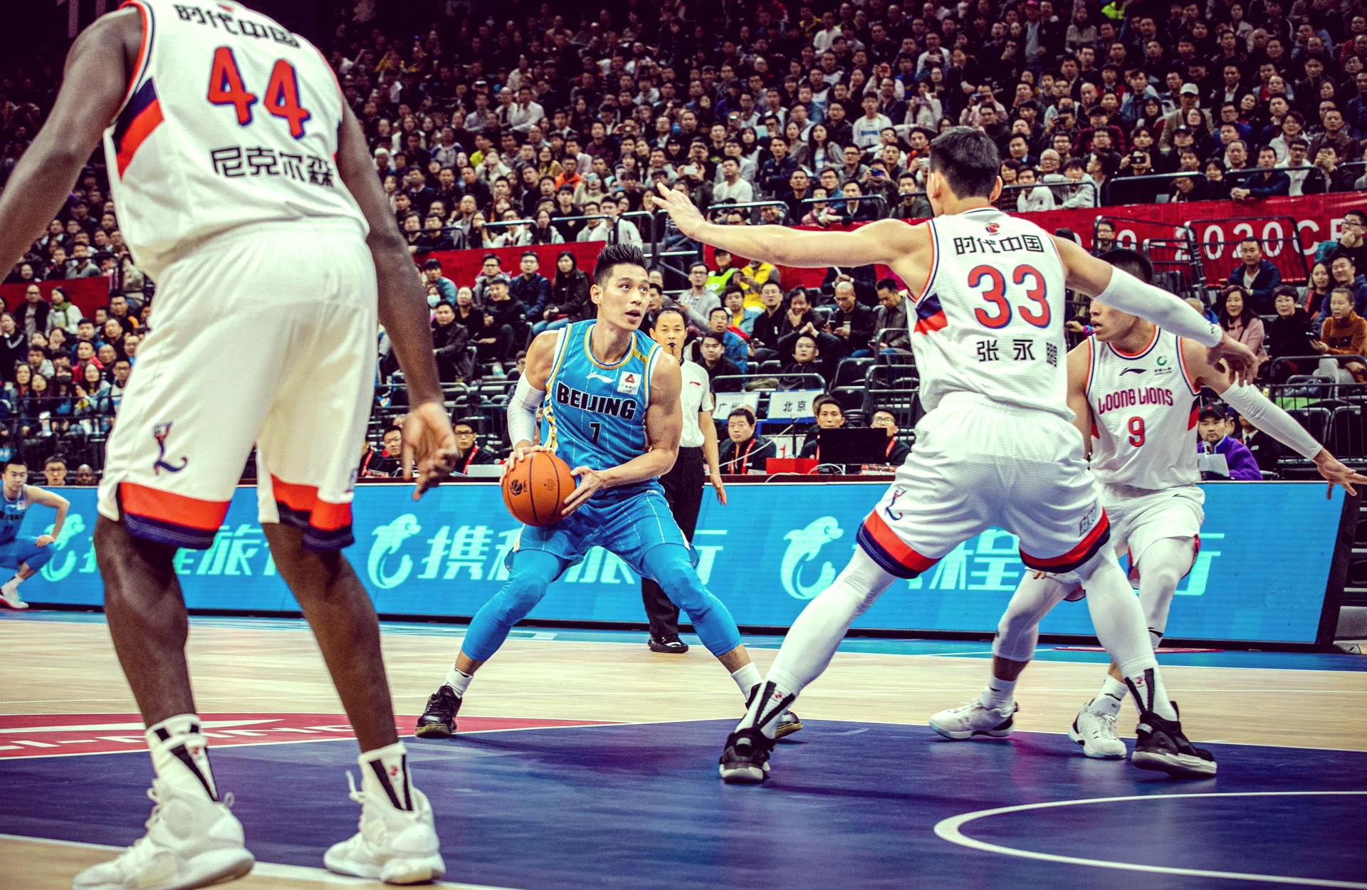 实力派篮球比赛精彩纷呈,球员技术精湛的简单介绍 实力派篮球比赛精彩纷呈,球员技术精湛的简单介绍