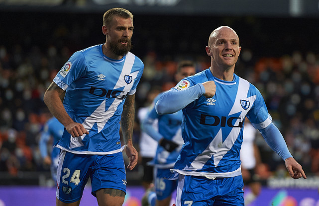 德州扑克规则-巴塞罗那轻松晋级,球队状态回暖了吗