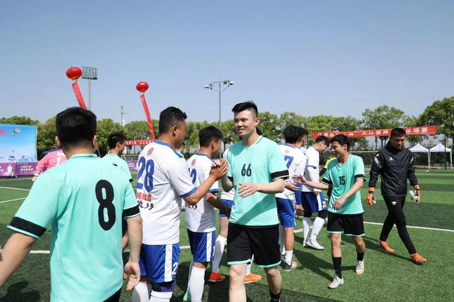 足球裁判团队扩大规模，裁判员素质提升备受关注的简单介绍